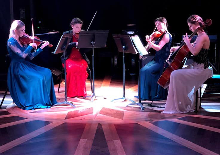 Violinist show on board Oceania Cruises